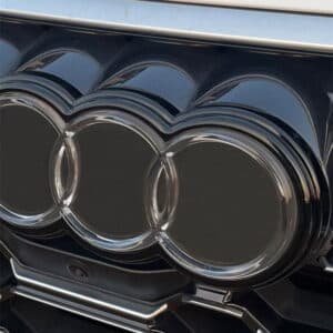 Dynamic Audi Q3 LED Emblem